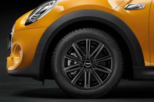 Roată completă de iarnă MINI MINI Hatch, MINI Hatch 3 usi, MINI Hatch 5 usi (175/60 R16)