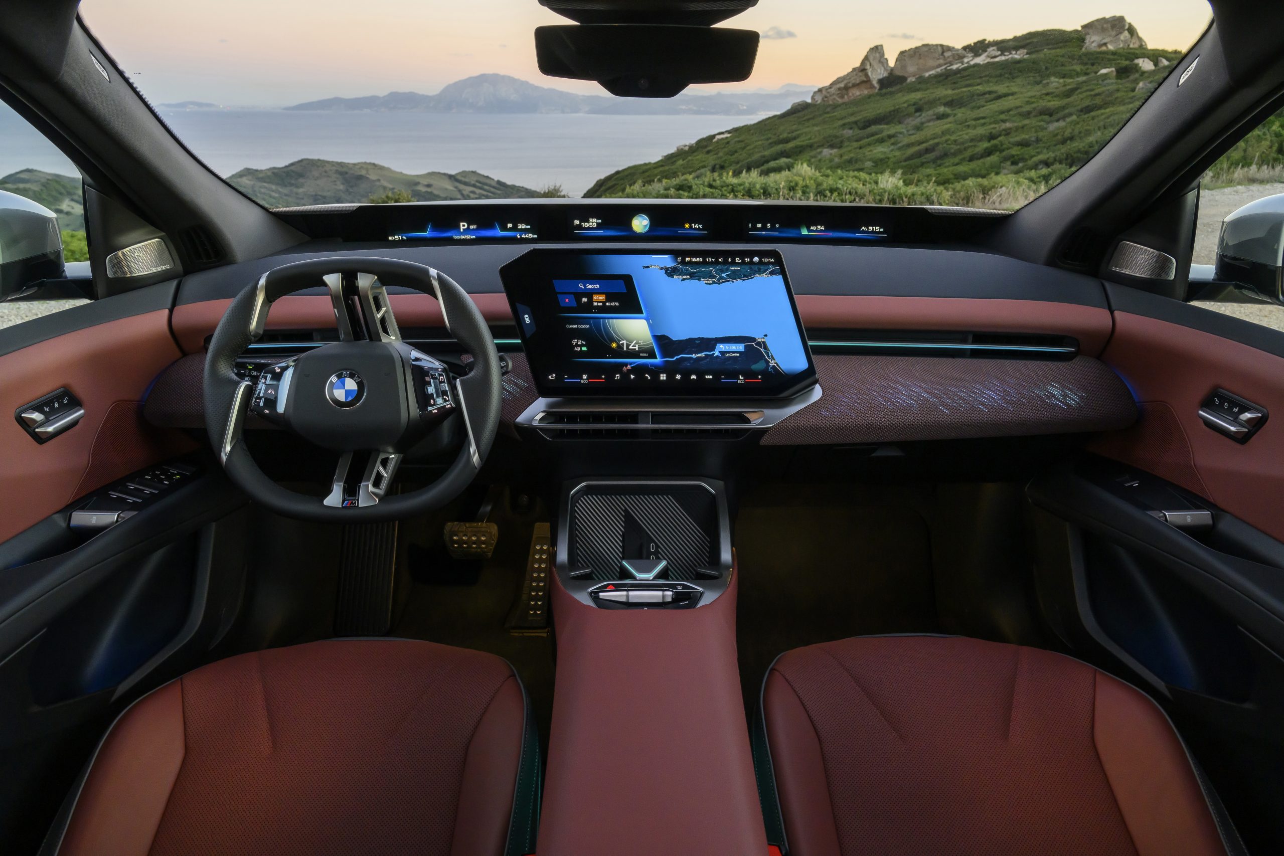 P90626668_highRes_the-new-bmw-ix3-50-x